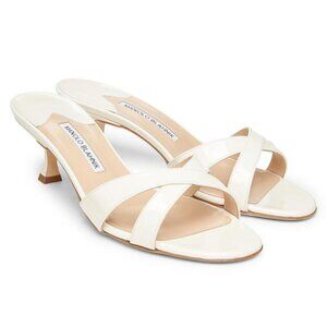 NWOT Manolo Blahnik Callamu 50 White Patent Leather Mules IT 36 US 6